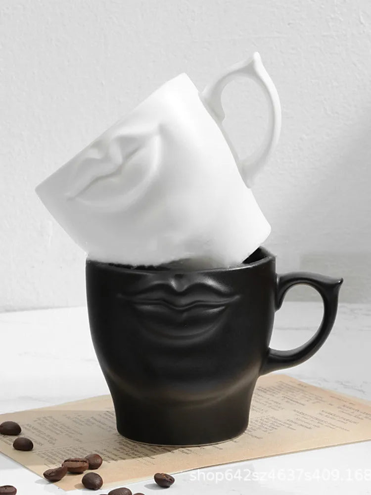 250ml Lips Ceramic Cup Creativity Body Butt Coffee Mugs Heat Resistant Cartoon Human Face Mugs Tea Cups Ceramic Handle Mug