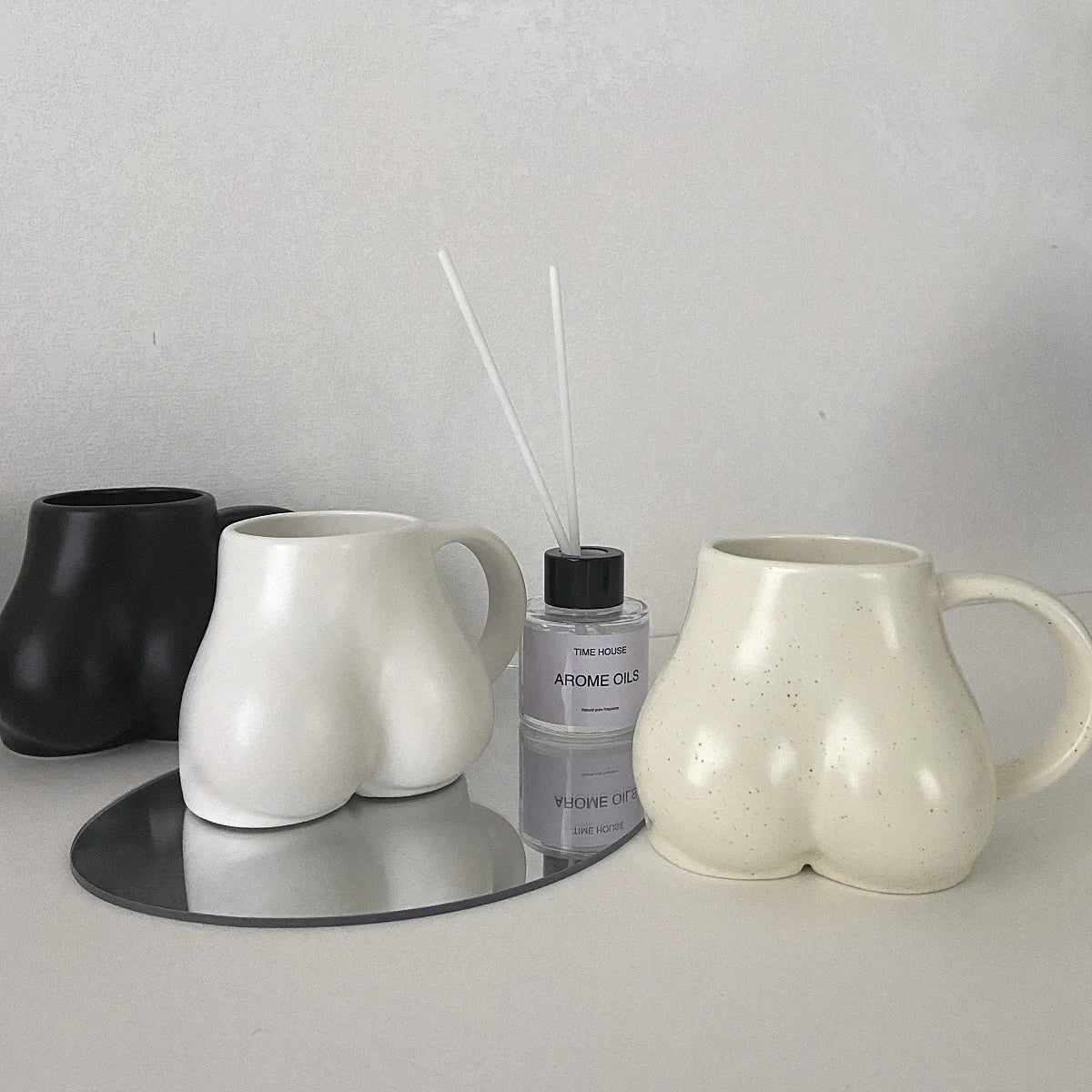250ml Lips Ceramic Cup Creativity Body Butt Coffee Mugs Heat Resistant Cartoon Human Face Mugs Tea Cups Ceramic Handle Mug