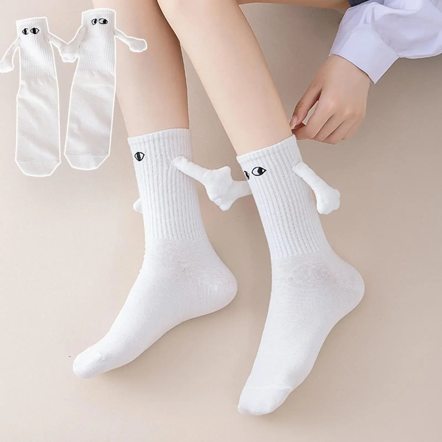 Hand-Holding Socks – A Fun Friendship Magnet and the Ultimate Useless Gift 😊🧦✨
